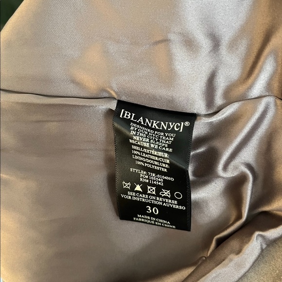 Blank NYC Suede Skirt - Picture 4 of 6